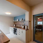 Swan House - Free Parking - Ten Minute Walk To Train Station - Perfectly Located For City Centre & Racecourse Сasa de vacaciones